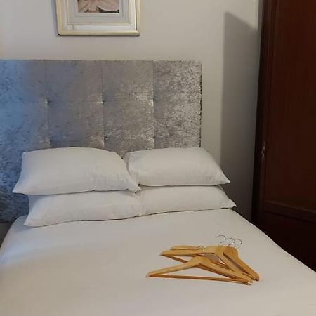 Midtown Guesthouse Liverpool Buitenkant foto